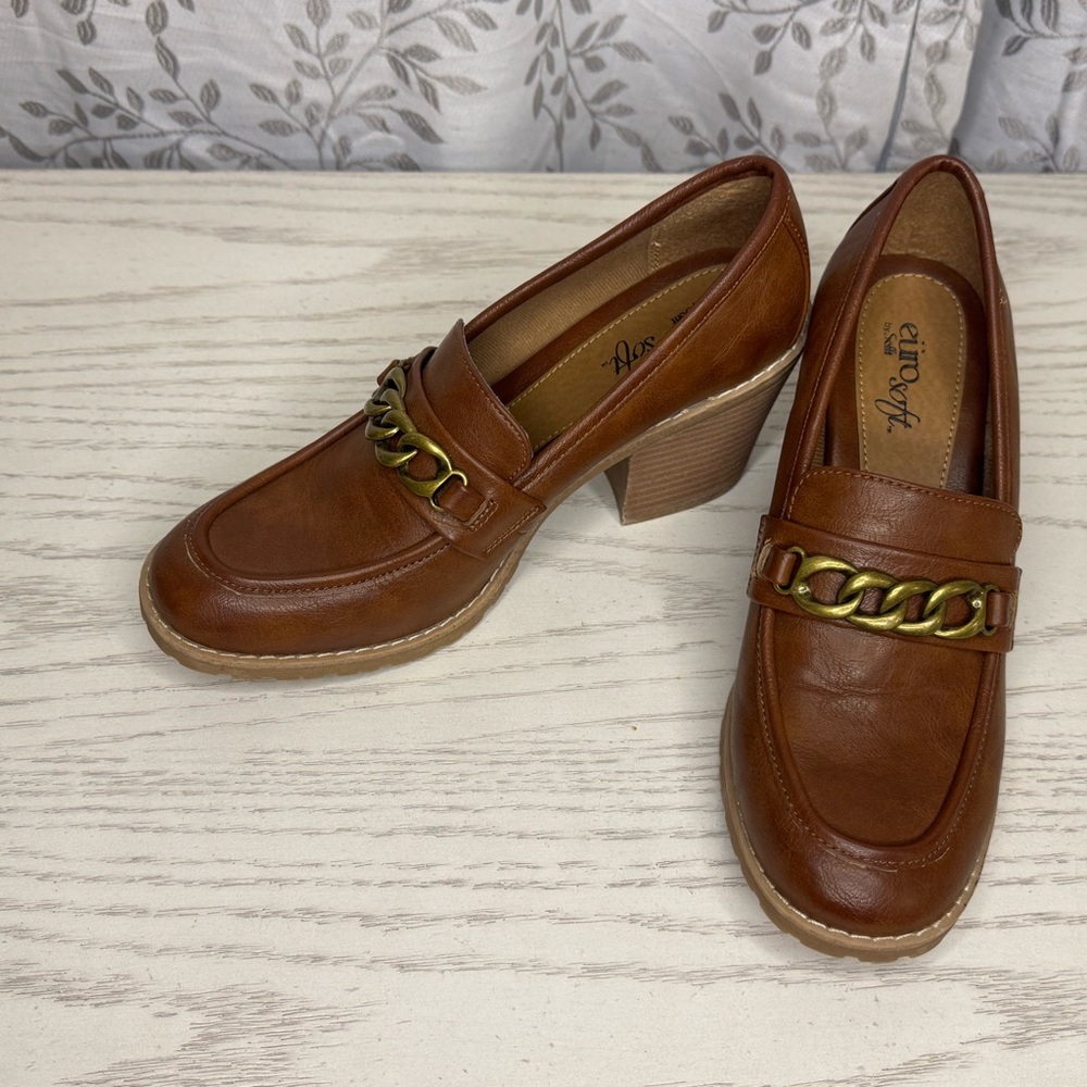 Ariat Women's Brown Chain Detail Loafers